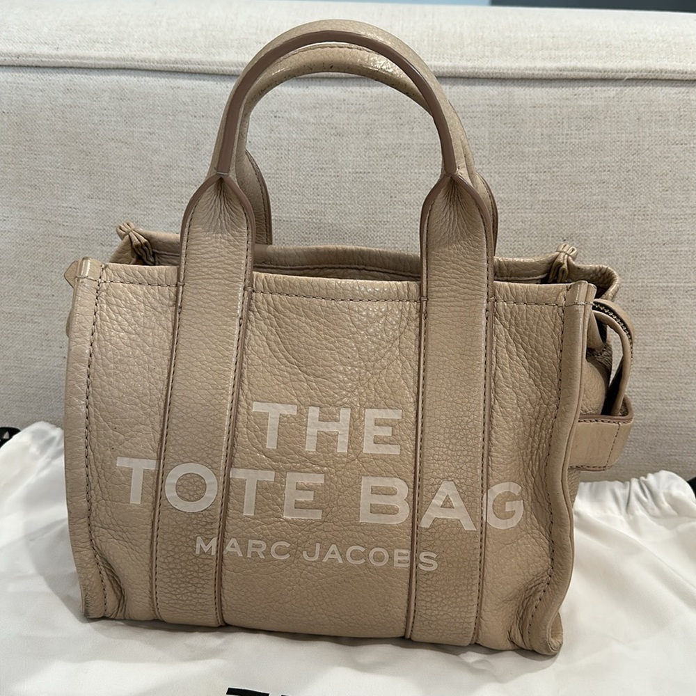 Marc Jacobs Rose Tote Bag Small
10in L x 5in D x 8in H - Picture 4 of 12